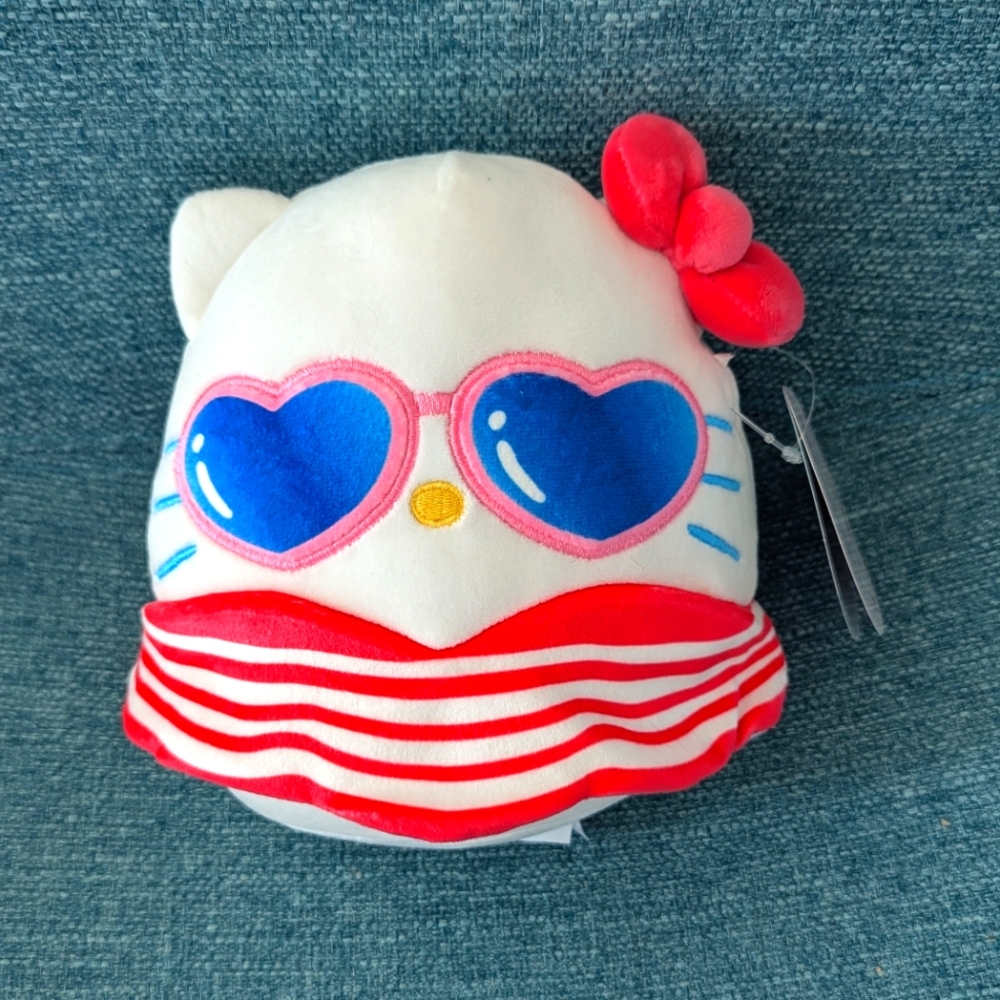 Hello Kitty Squishmallow